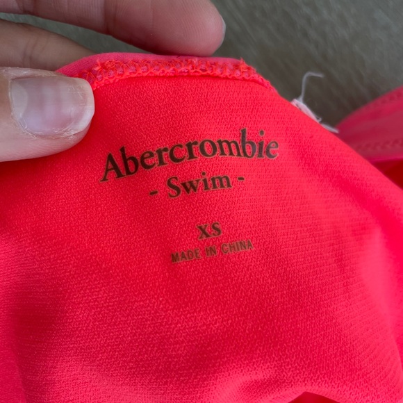 Coral 2 piece bathing suit - Picture 5 of 8